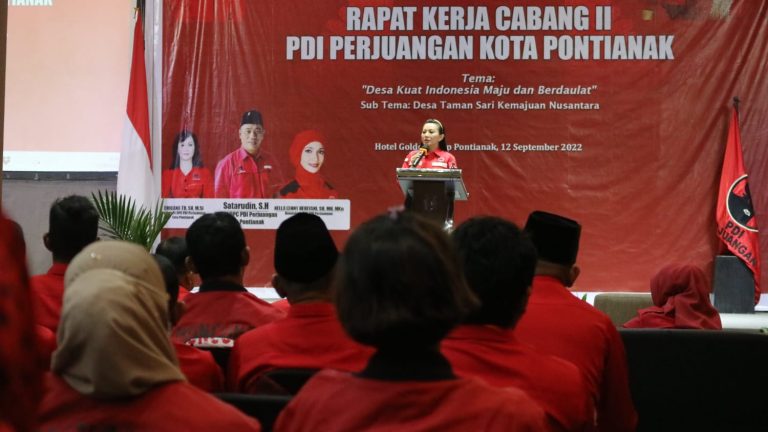 Karolin Resmi Membuka Rakercab PDI Perjuangan Kota Pontianak