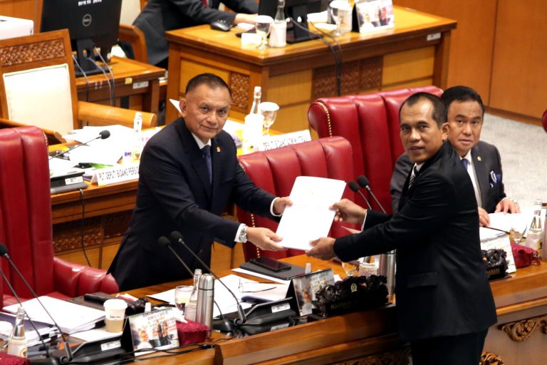 DPR Sahkan RUU PDP Jadi Undang Undang, Kini Data Setiap Warganya Dilindungi Negara