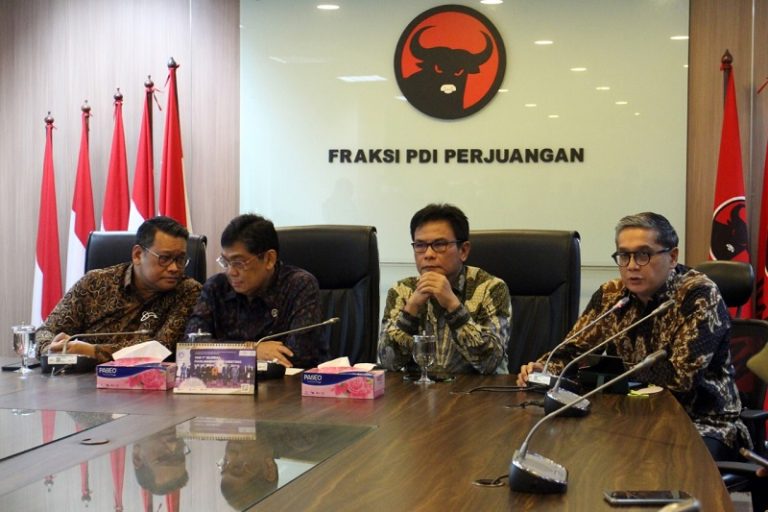 Putra Nababan Imbau Tragedi Kanjuruhan Harus Diusut Tuntas