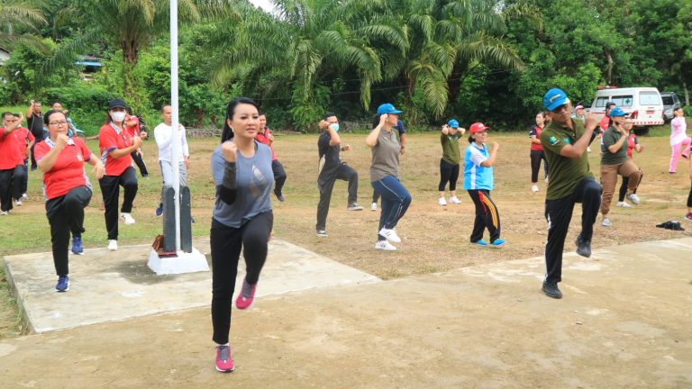 Karolin Ajak Masyarakat Jaga Pola Hidup Sehat dengan Rutin Olahraga