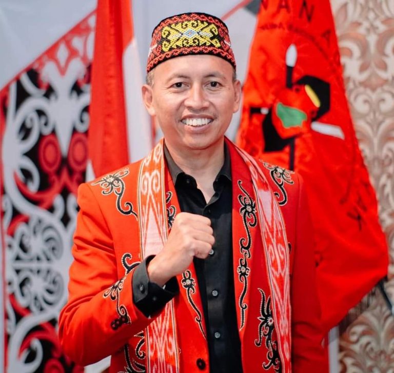 Jeffray Edward Kembali Terpilih Sebagai Ketua Dewan Adat Dayak Sintang