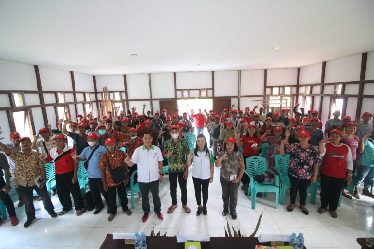 Karolin Resmikan Klinik Konsultasi Agribisnis BPP Sebangki  