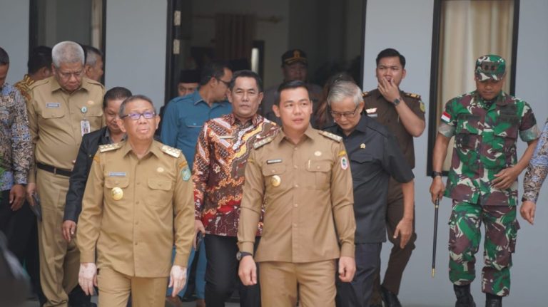Kapuas Hulu Makin Maju, Bupati Sis Dapat Apresiasi dari Gubernur Kalbar