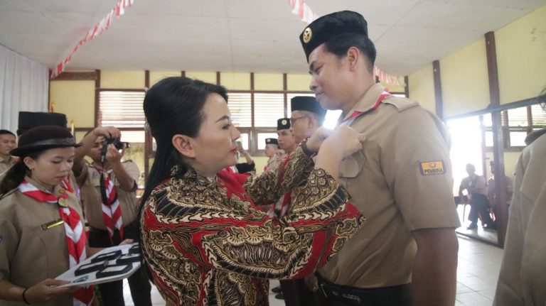 Karolin Harap Pembina Pramuka Partisipasi Aktif Tingkakan Kemampuan Para Pelajar di Landak