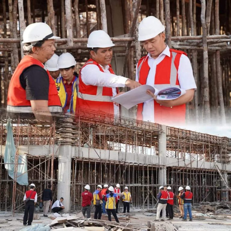 Bupati Fransiskus Tinjau Progres Fisik Pembangunan Gedung Satu Atap Kapuas Hulu