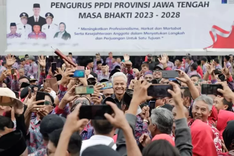 1.000 Pengacara Deklarasi Dukung Ganjar Pranowo di Pilpres 2024
