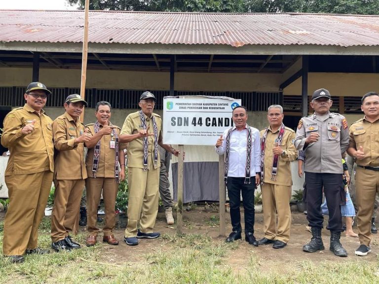 SDN 44 Candi Sepauk Diresmikan, Krisantus Imbau Kualitas SDM Harus Ditingkatkan