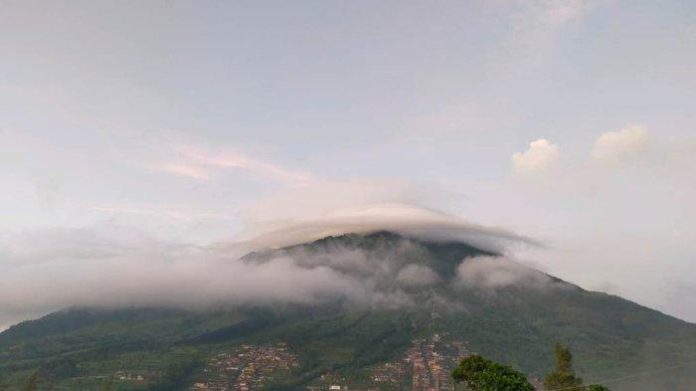 Update-Gunung-Merapi-8-Juni-2023-Tercatat-28-Kali-Gempa-Guguran-Pagi-Ini