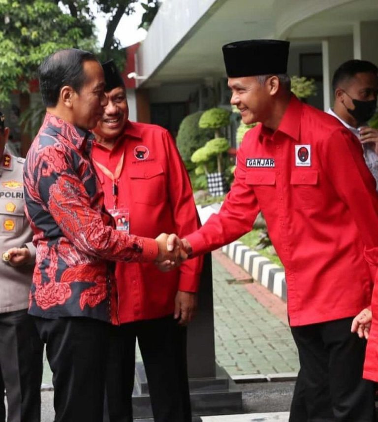Hasto PDIP Benarkan Video Viral Jokowi Yang Puji Ganjar: Bukti Jokowi Persiapkan Ganjar Sebagai Suksesornya