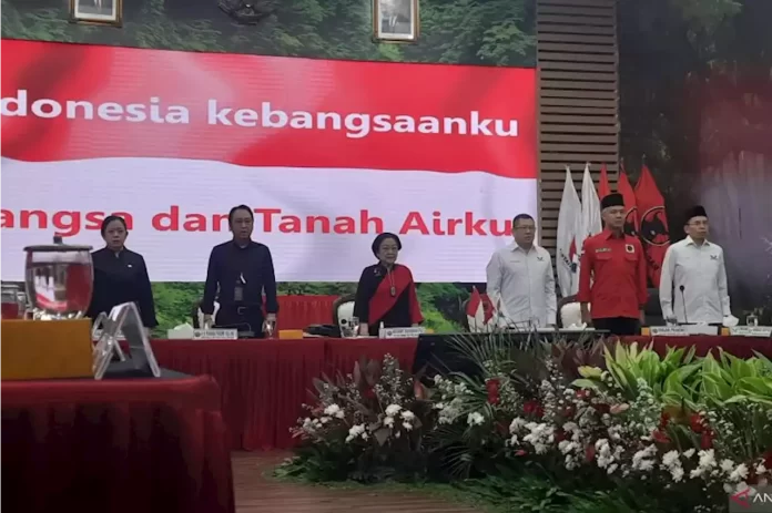 resmi-perindo-gabung-pdip-dukung-ganjar-pranowo-pa-resmi-perindo-gabung-pdip-dukung-ganjar-pranowo-pa-1667031778924859397