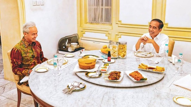 Hasto: Kehadiran Jokowi di TPN Ganjar Menunjukkan Posisi Terhormat