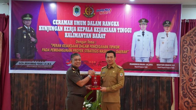 Kejati Kalbar Menilai Bupati Kapuas Hulu Dan Semua Komponen Akrab Dan Saling Kolaborasi