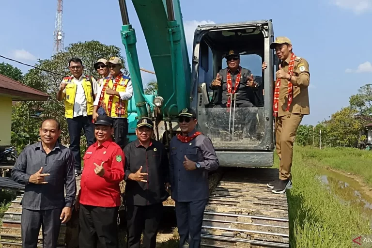 Pembangunan Jalan Manday-Nanga Embaloh Kapuas Hulu Kalbar Melaju Dengan Proyek Inpres