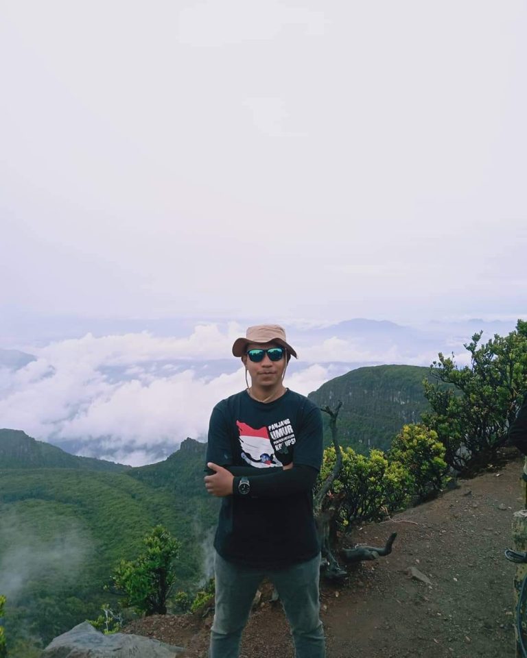 Paradigma Pendidikan: Kunci Generasi Muda Menuju Indonesia Emas 2045