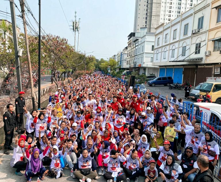 Brando Susanto Gelar Senam Sicita, Ribuan Warga Jakarta Utara Padati Komplek Ruko Ancol