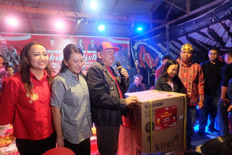 Cornelis Hadiri Peresmian Listrik Dusun Bina Jaya Meong, Simak Pesannya