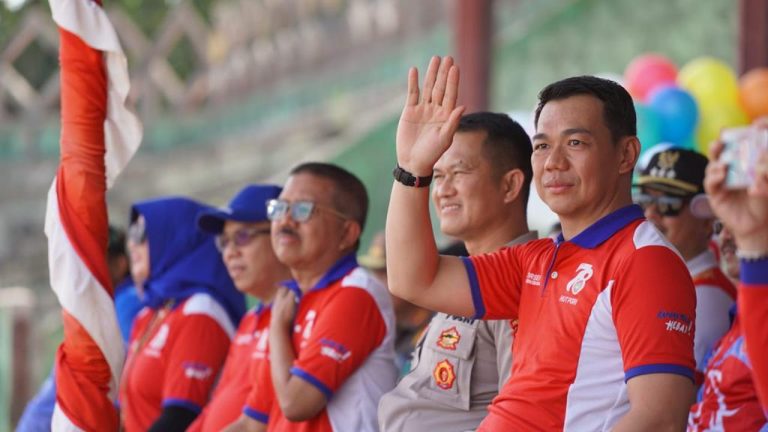 Buka PORSENI 2023, Bupati Kapuas Hulu: Ajak Para Guru Wujudkan Guru yang Profesional