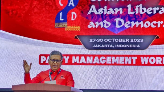 di-hadapan-perwakilan-delegasi-cald-party-hasto-paparkan-transformasi-pdi-perjuangan-sejak-orba-dan-jadi-parpol-penguasa-yang-berhasil-mS9v53TasN