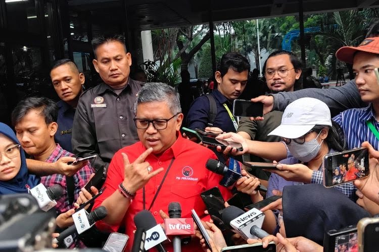 Sekjen PDI-P: Nomor Urut 3 Ganjar-Mahfud Bermakna Trisula Weda
