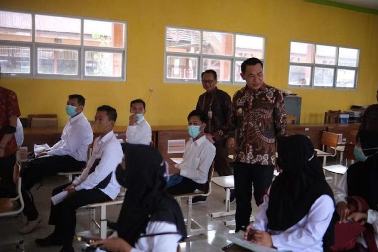 2.650 Peserta Ikuti Seleksi PPPK di Kapuas Hulu, Ini Pesan Bupati Fransiskus Diaan