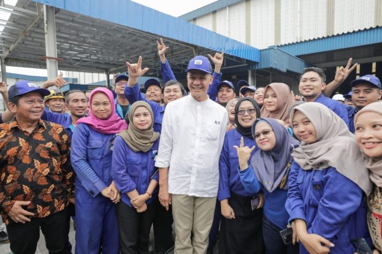 Ganjar Komitmen Sejahterakan Buruh Melalui Pendidikan, Kesehatan & Akses Transportasi