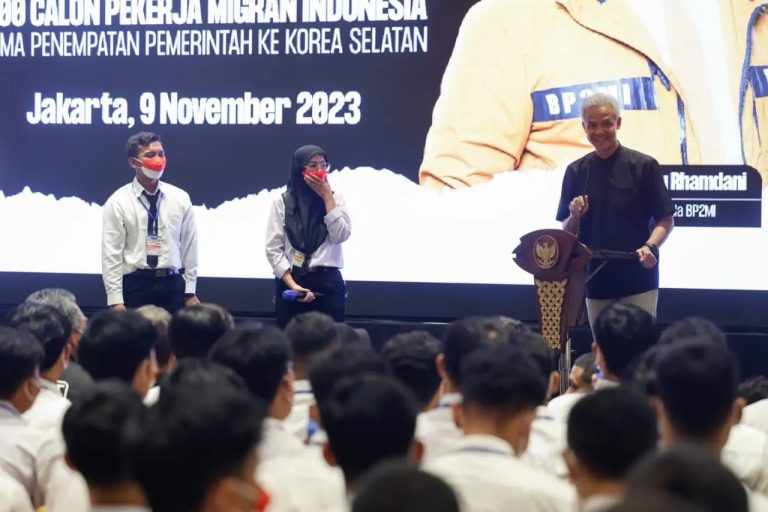 Ganjar Siapkan Sekolah Vokasi Untuk Pembekalan Pekerja Migran Indonesia