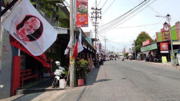 megawati-ajak-ganjar-dan-mahfud-md-ziarah-ke-makam-bung-karno-di-blitar-begini-persiapan-di-lokasi-rpChELraZi