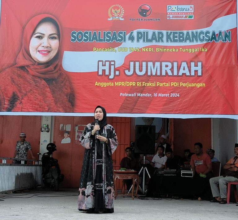 Rawat Persatuan Pasca Pemilu, Hj. Jumriah Gelar Sosialisasi 4 Pilar Kebangsaan Bersama Warga Polman