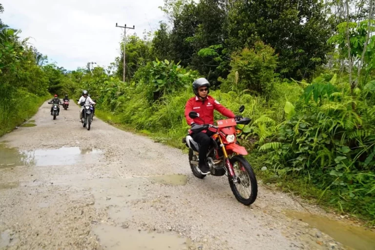 Bupati Kapuas Hulu: Pembangunan Ruas Jalan di Pengkadan dan Jongkong Senilai 29 Miliar Dimulai Mei 2024