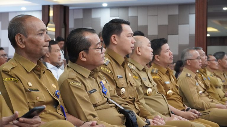 Bupati Fransiskus Diaan Sebut Pengangguran di Kapuas Hulu Alami Penurunan