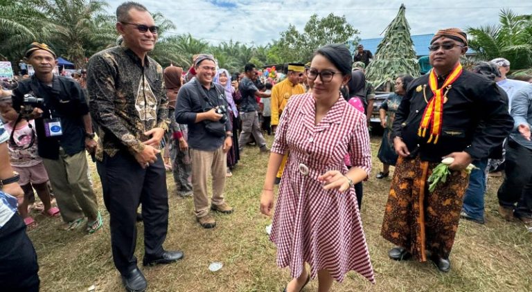 Hadiri Festival Budaya Grebek Suro 2024, Karolin Apresiasi Keharmonisan Antar Suku Bangsa