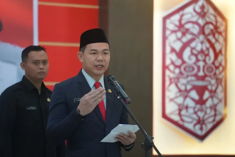 Bupati Fransiskus Diaan Imbau Polisi Awasi Distribusi BBM