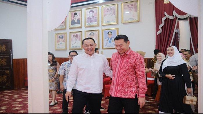 Wakil Bupati Wahyudi Hidayat Hadiri Open House Perayaan Natal Bupati Terpilih Kapuas Hulu