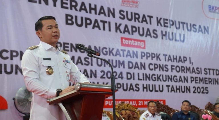 Serahkan SK ASN 2024, Bupati Kapuas Hulu Ingatkan Pegawai Tidak Main Judi Online