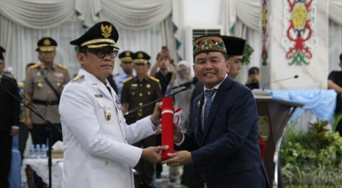 Pj Bupati Barut resmi dilantik Gubernur Lantik Pj. Bupati Barito Utara, Gubernur Agustiar Sabran: Prioritaskan Pelayanan pada Masyarakat